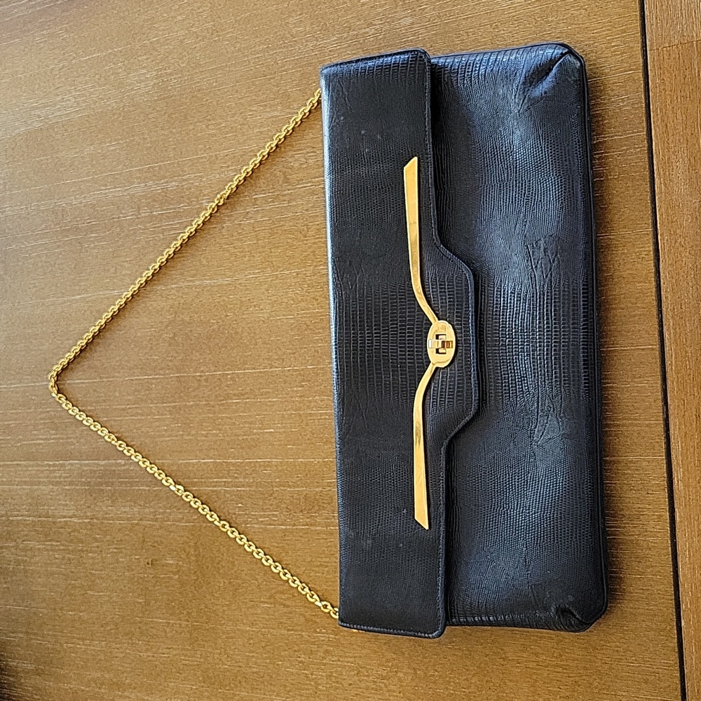Vintage leather caprice bag
